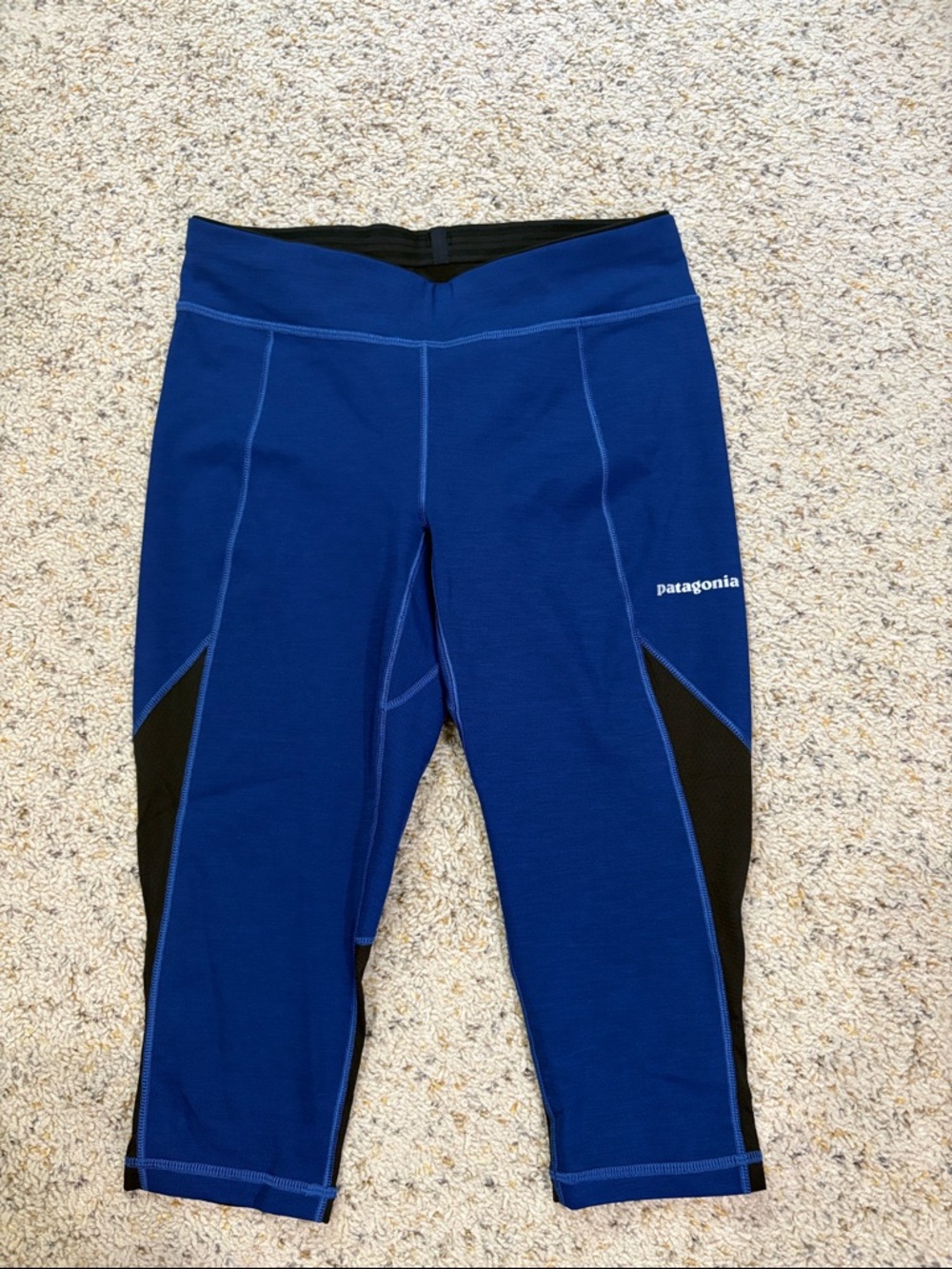Patagonia Royal Blue & Black Performance Capris small